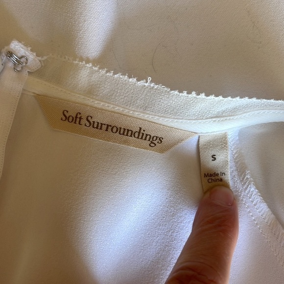 Soft Surroundings Teagan Tunic Tank in White size small. - Picture 3 of 5